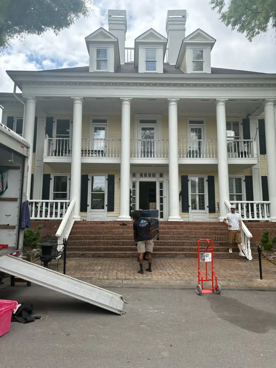 Moving to Hendersonville, Tennessee in 2026: The Complete Guide